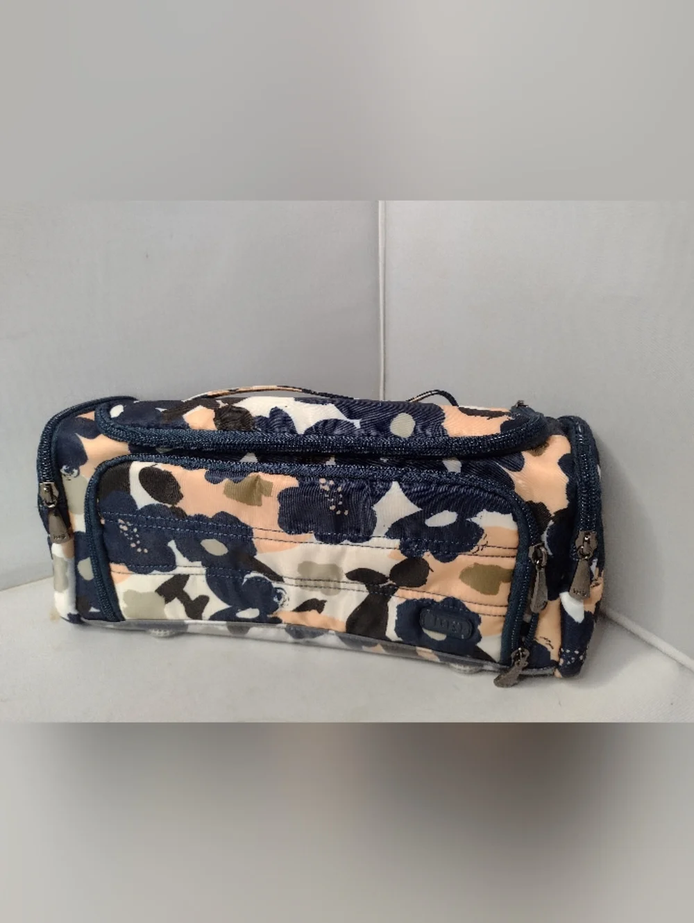 Lug Trolley Cosmetics Train Case  Floral Makeup Travel Toiletry Bag A12